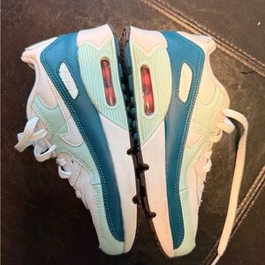 Teal and White Sneakers Size 2.5Y - Nike Air Max 90 Low Green